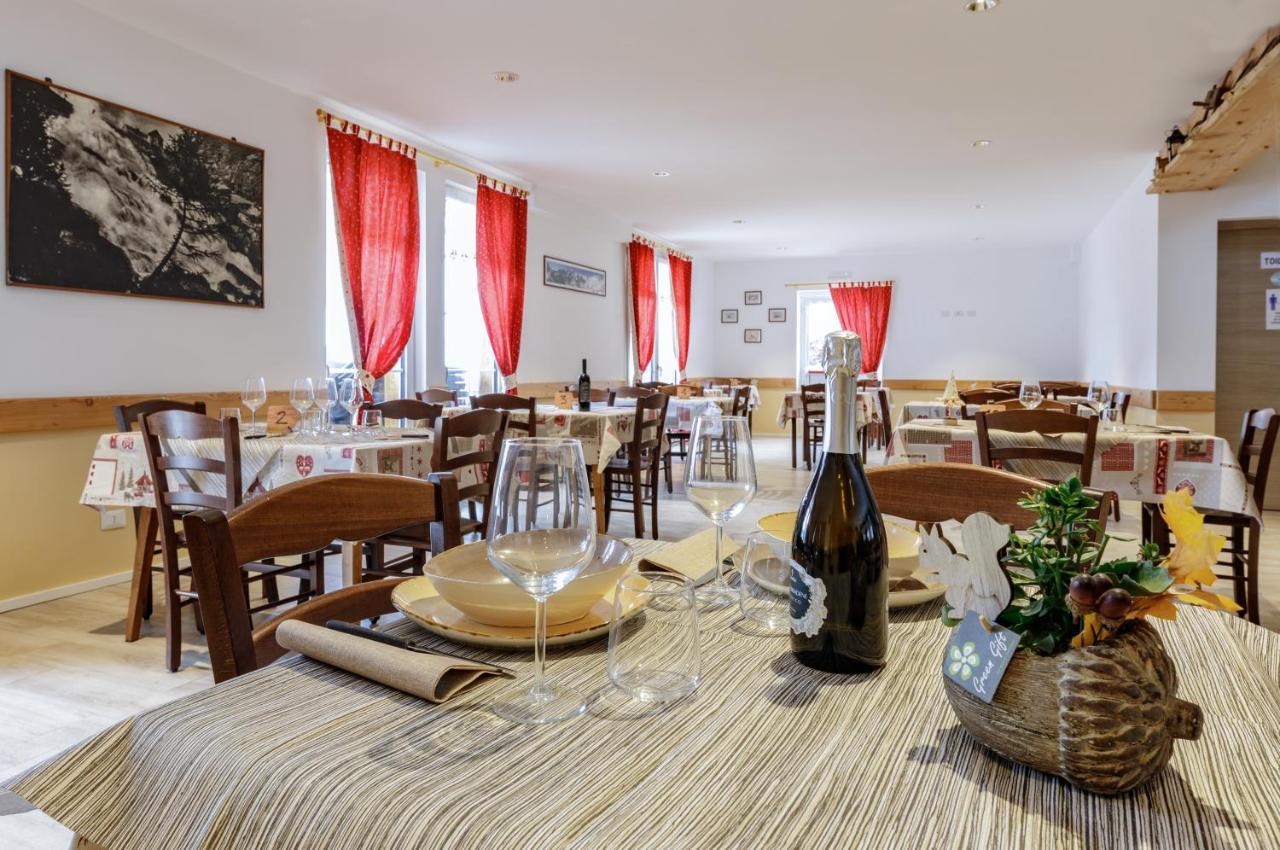 Albergo Ristorante Le Alpi La Frua Dış mekan fotoğraf